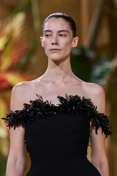 Look 148